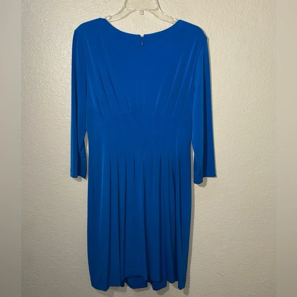 Tahari Arthur S Levine Pleated Dress Women’s 12 Blue 3/4 Sleeve Keyhole Midi